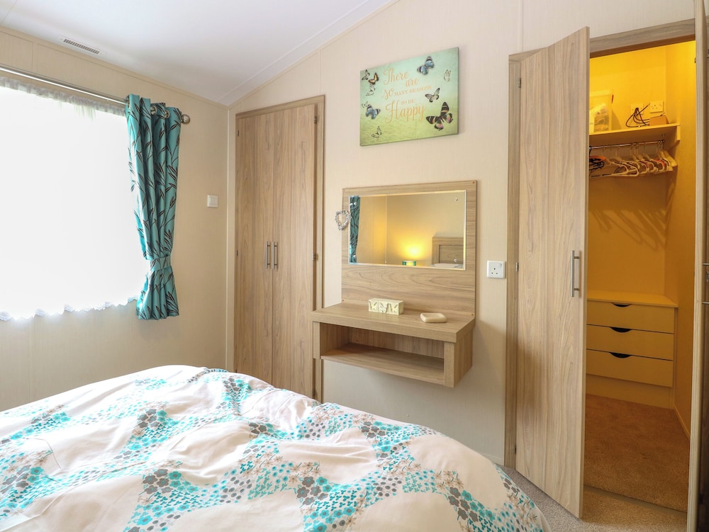 21 Norman Drive Lodge