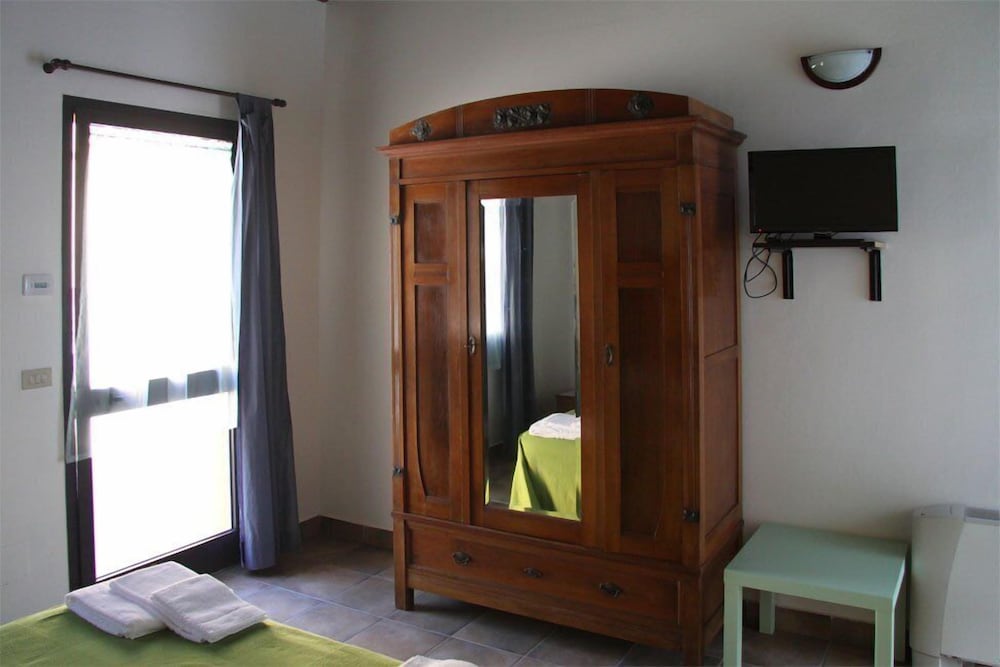 Photo 16