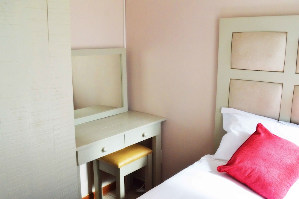 Empoza Seaview Guesthouse