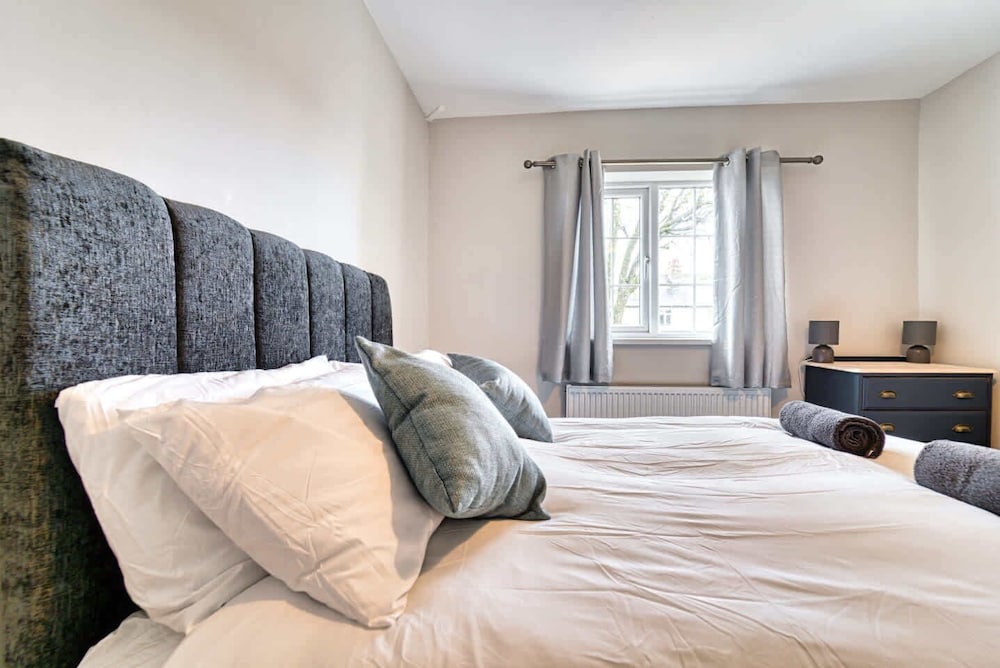 Host Stay Birches Barn