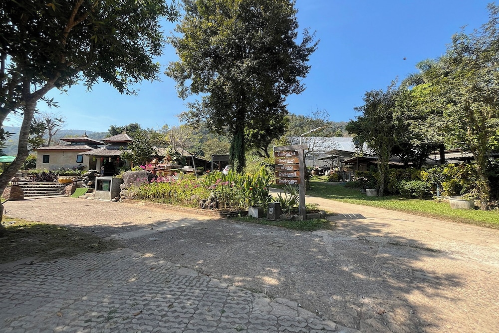 Tung Lakorn Farm
