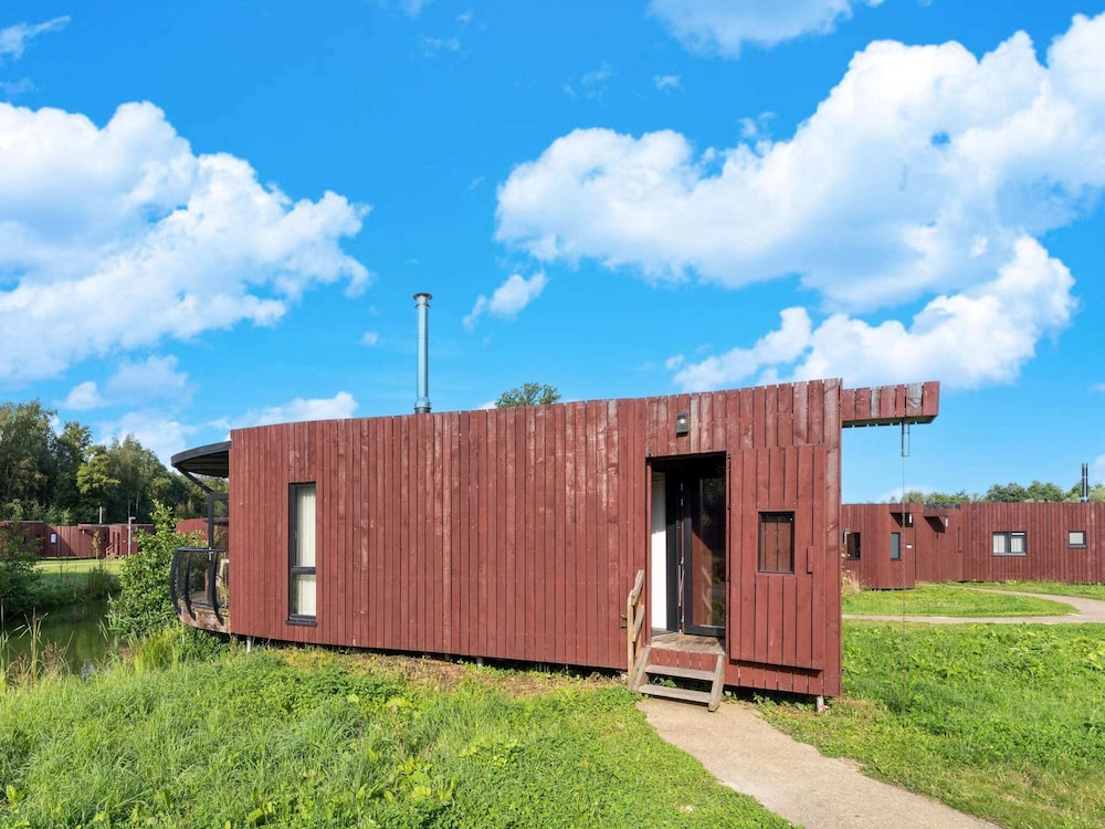 Duplex by Fouage Pond in Award-winning Park