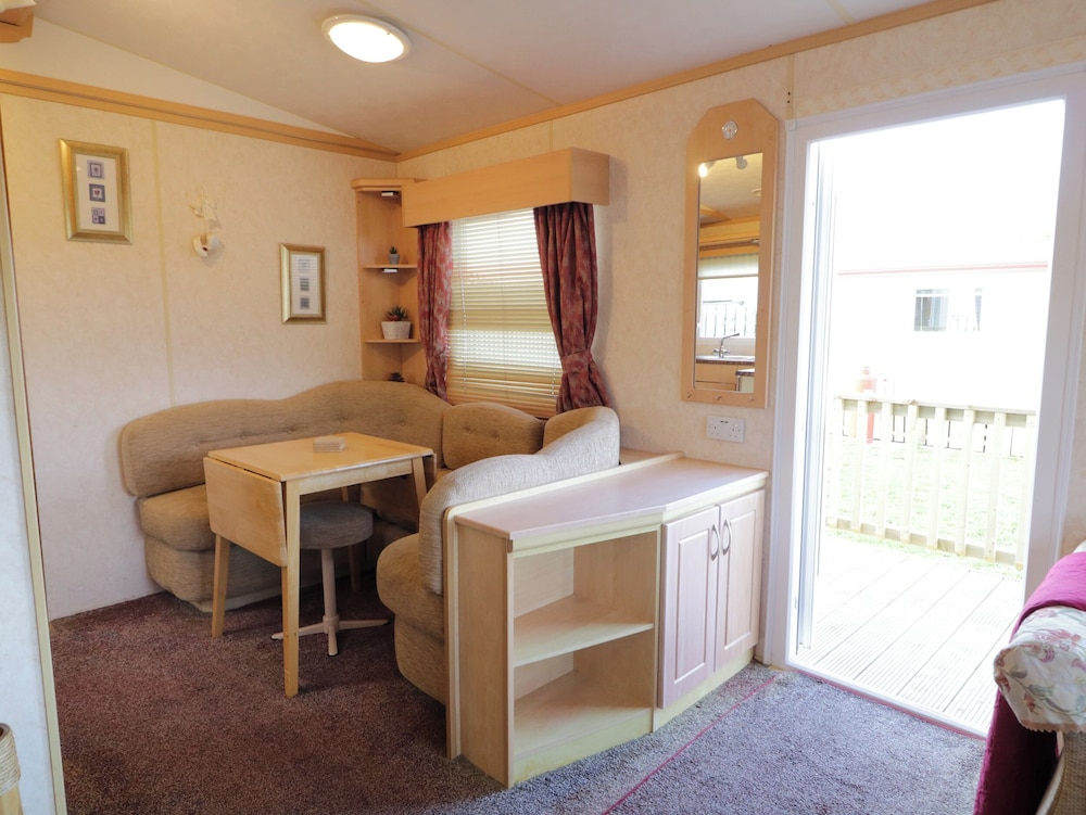 Meric Stone Holiday Lets Caravan 2