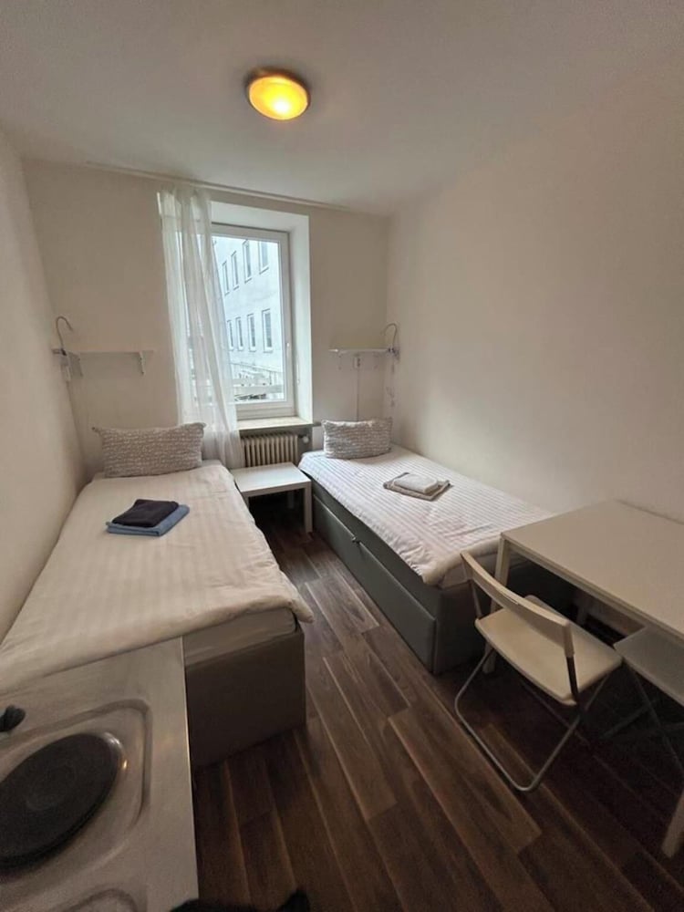 2-Rent Group Hostel Apartments SEN14