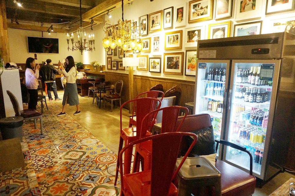 Chengdu Sonderia Hostel&Bar-Lazybones
