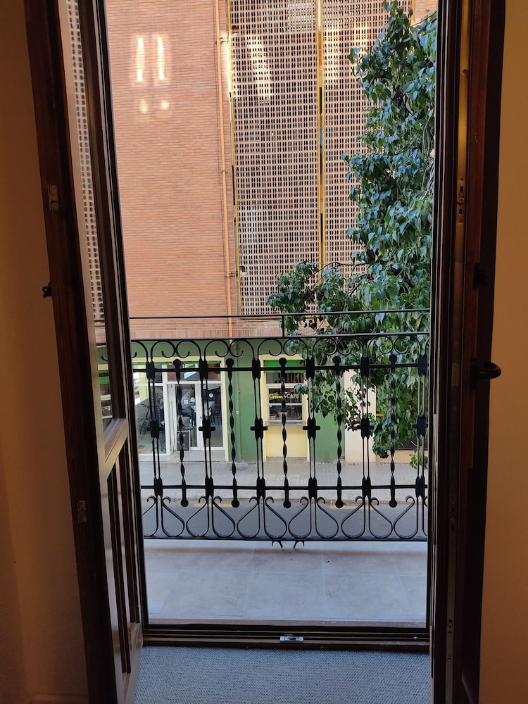 Valencia Vacations - Original Domino House Hotel - Property Image 44