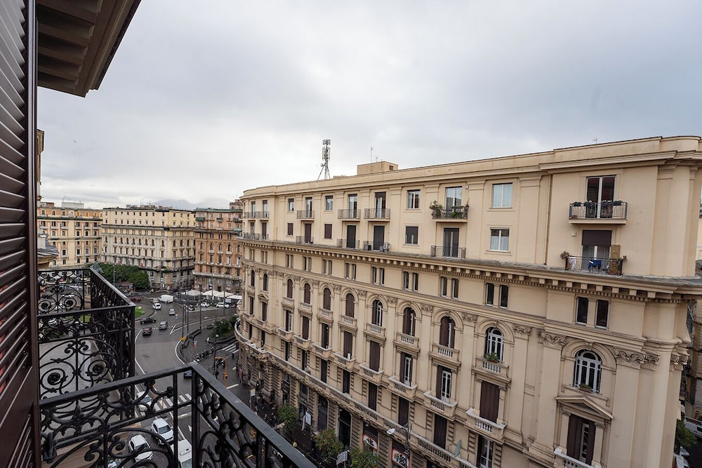 H.R. BOUTIQUE PORTO NAPOLI CENTRO by ClaPa Group Dislocated Hospitality