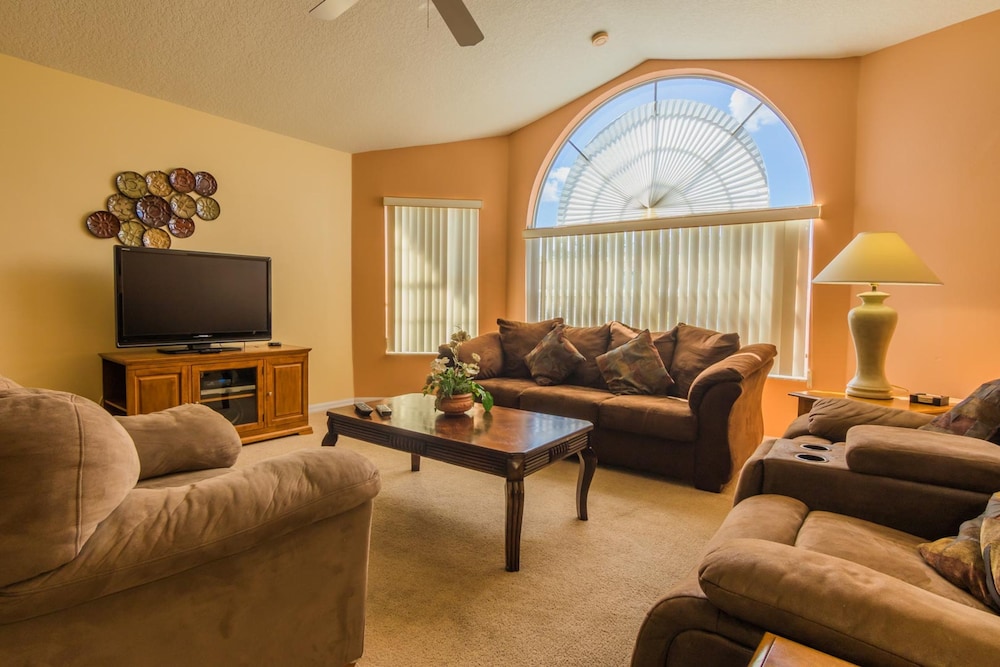 Villas at Island Club 8703 - Image 1