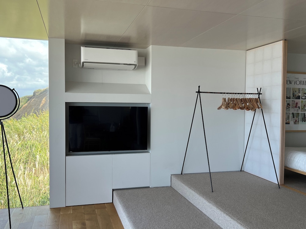 Cliff House MORAI
