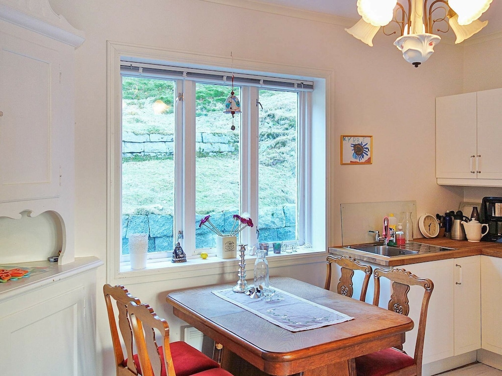 8 Person Holiday Home in Fløyrli view 4