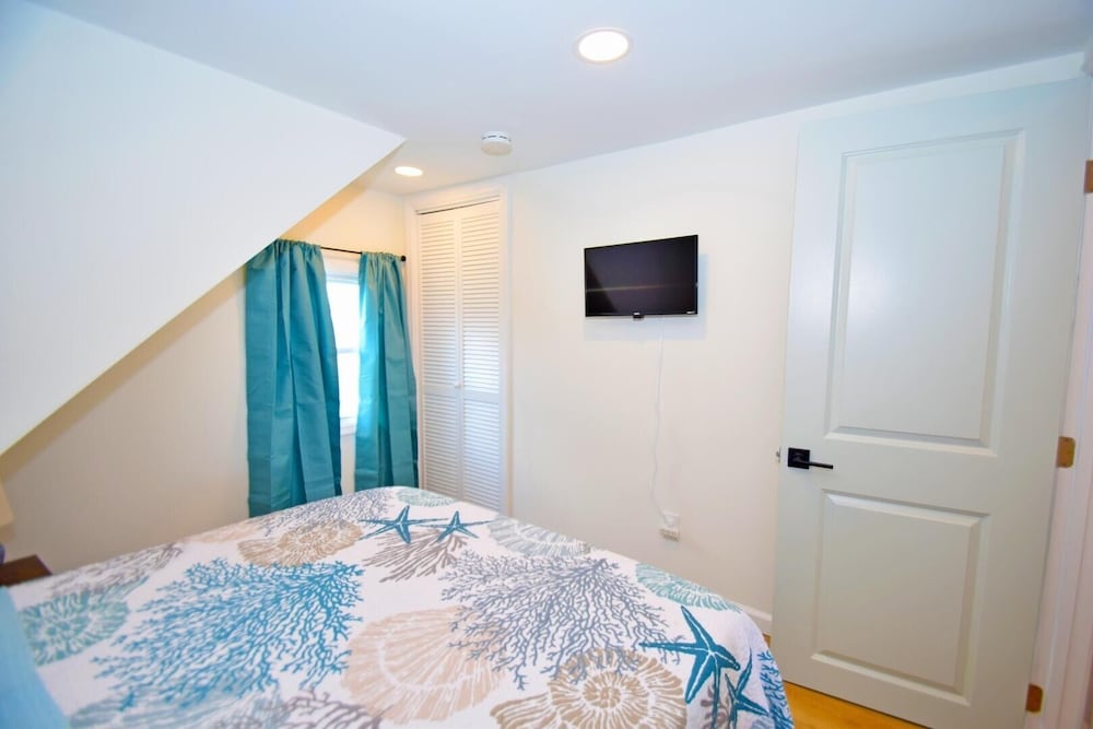 Parrot Bay-key West Cabanas 42 1 Bedroom Condo by RedAwning