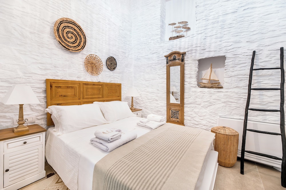 Ifigeneia Luxury Villas