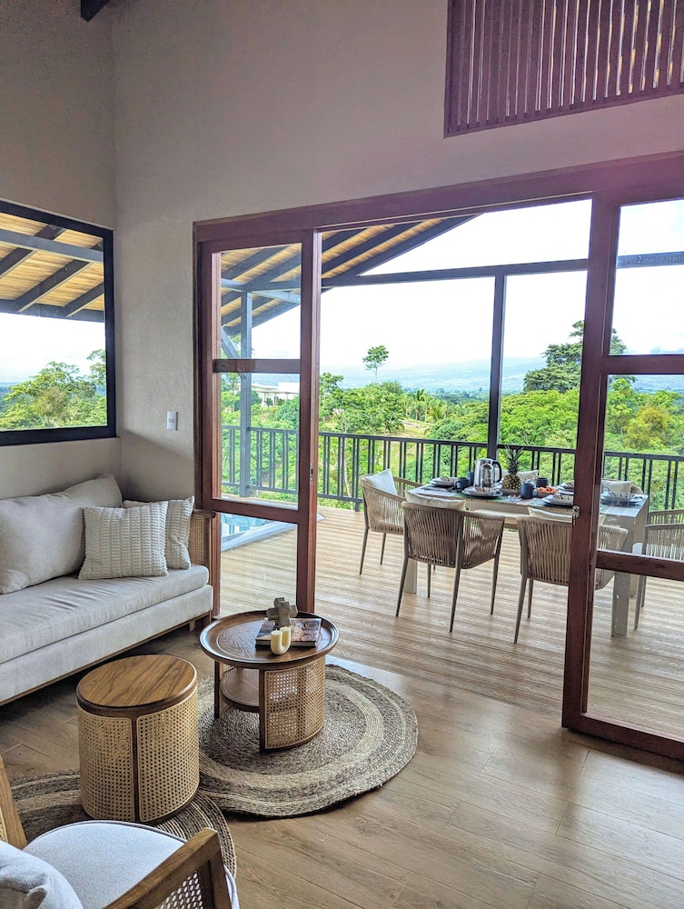 Serene Hills Arenal