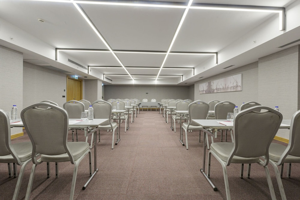 Ramada Encore By Wyndham İstanbul Şişli - Image 50
