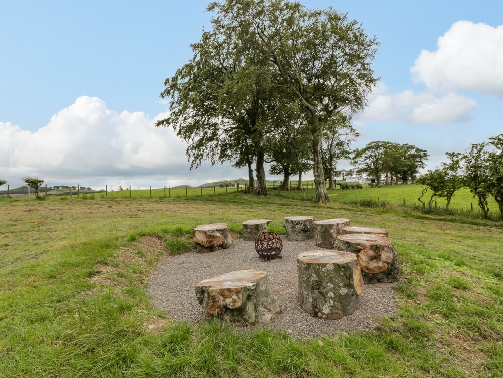 Laird Lodge 2