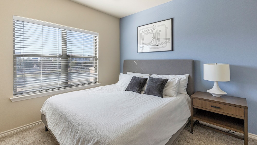 Landing Furnished Apartments near East Arlington