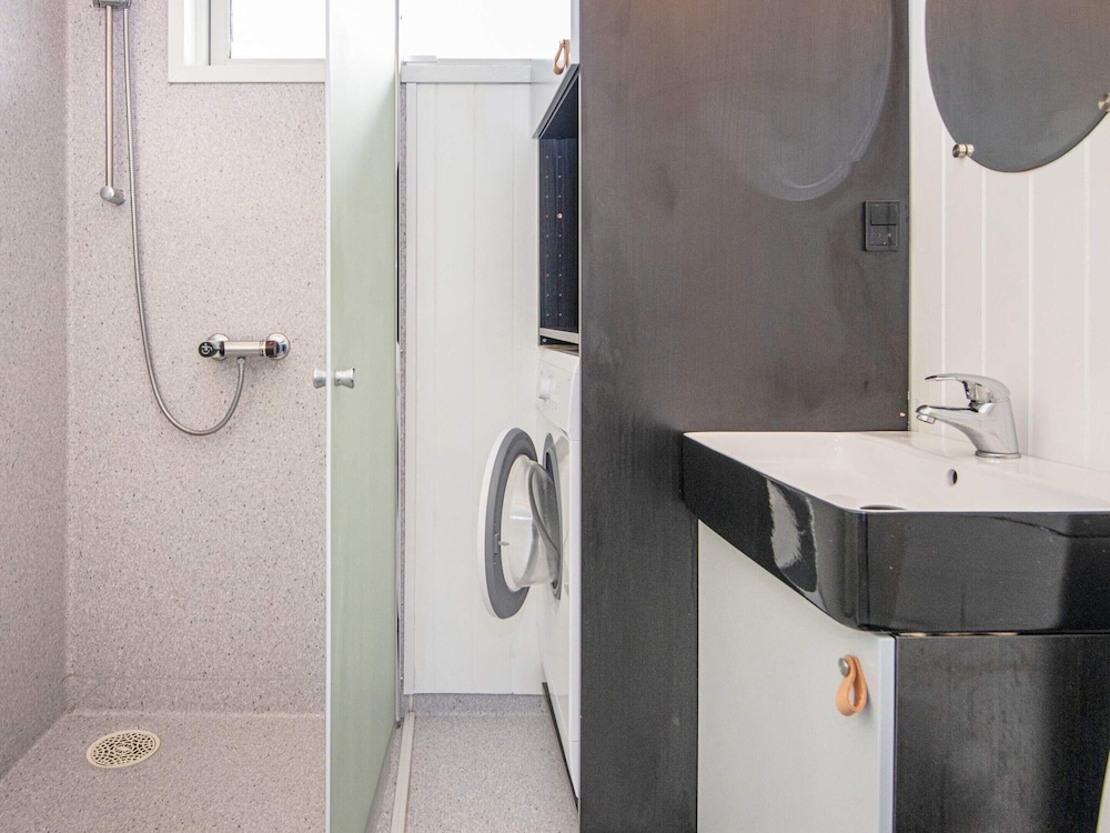 6 Person Holiday Home in Lemvig