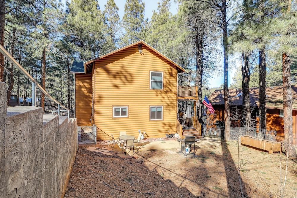 Mountain Retreat in Flagstaffs Kachina Village!