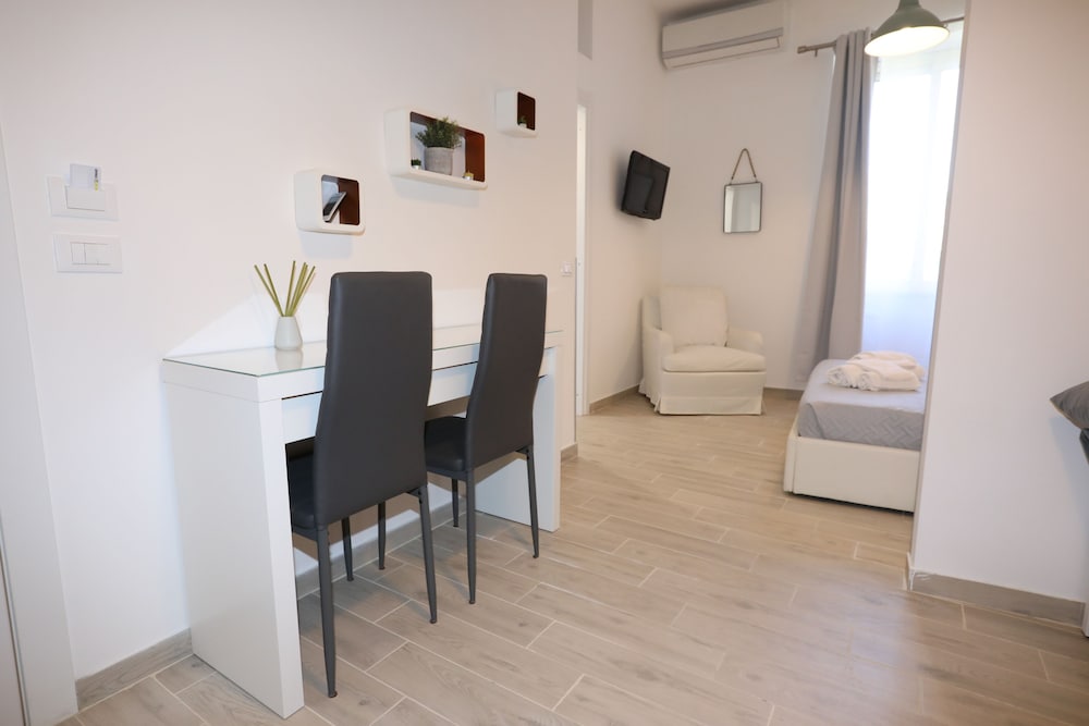 Unique Luxury Apartment and Rooms