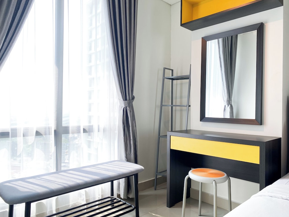 Monochromatic Studio At Lrt City Bekasi Apartment