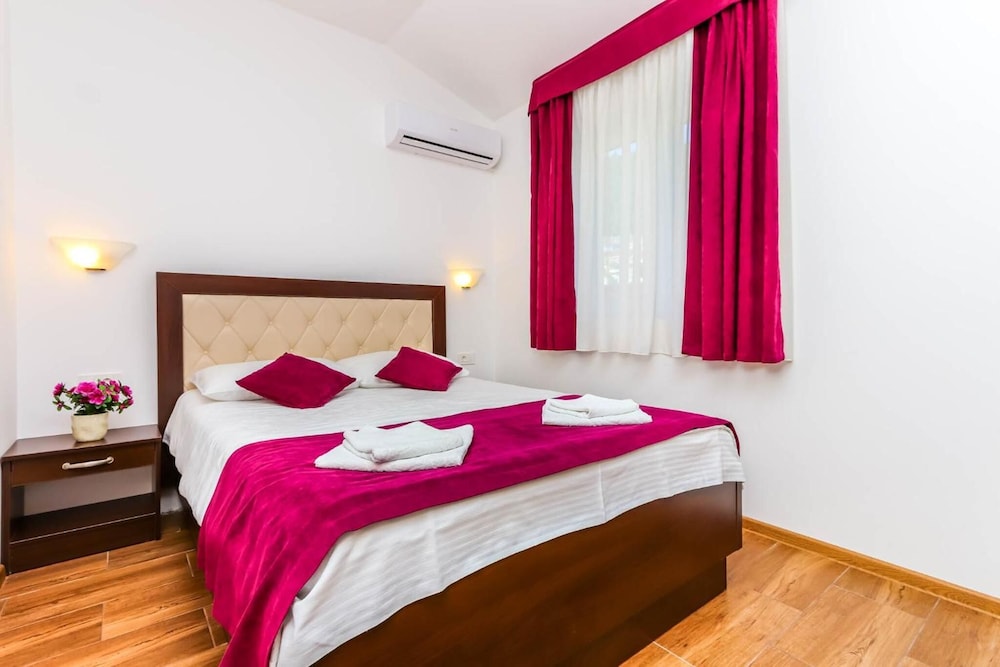 Apartments Aqua Breeze view 4