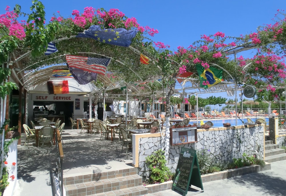 Santorini Camping & Hostel