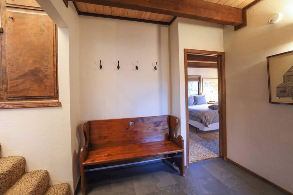 Moonridge Mountain Retreat