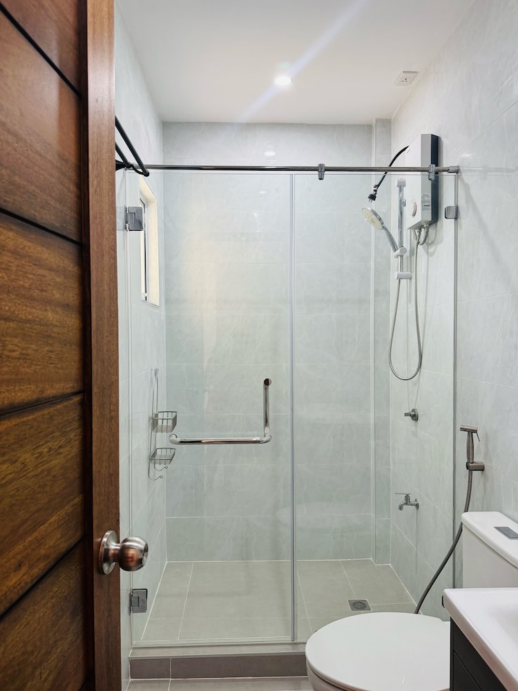 Oia Suites