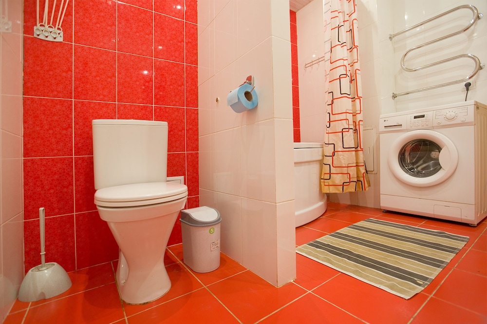 Hello Apartment on Kolomyazhskiy 26