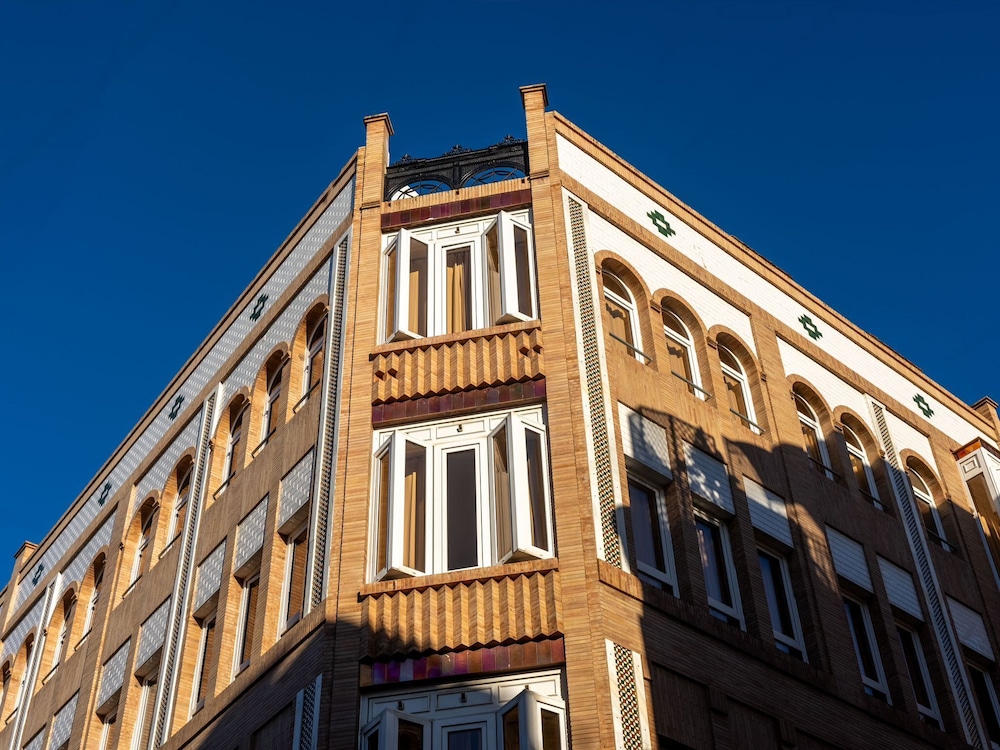 William Martin Apartments