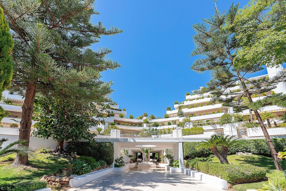 Genteel Home Las Lomas