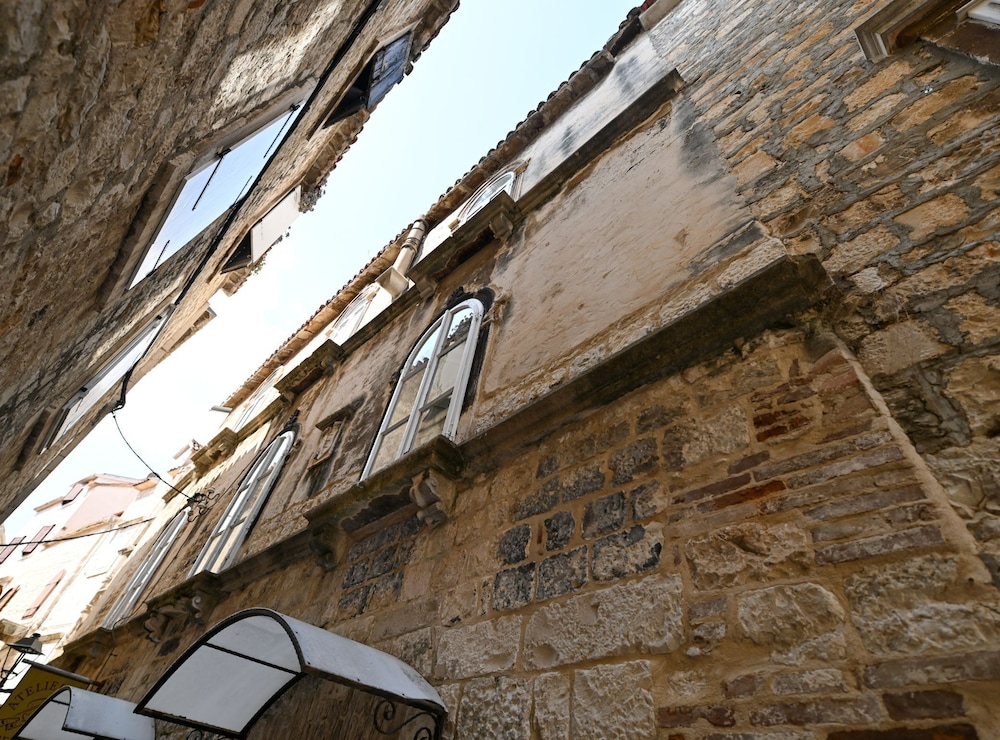Palace Andreis