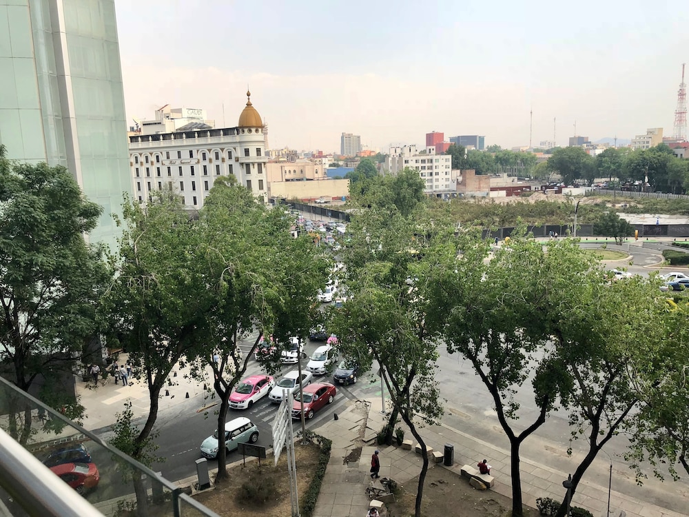 Plaza Suites México City 2403