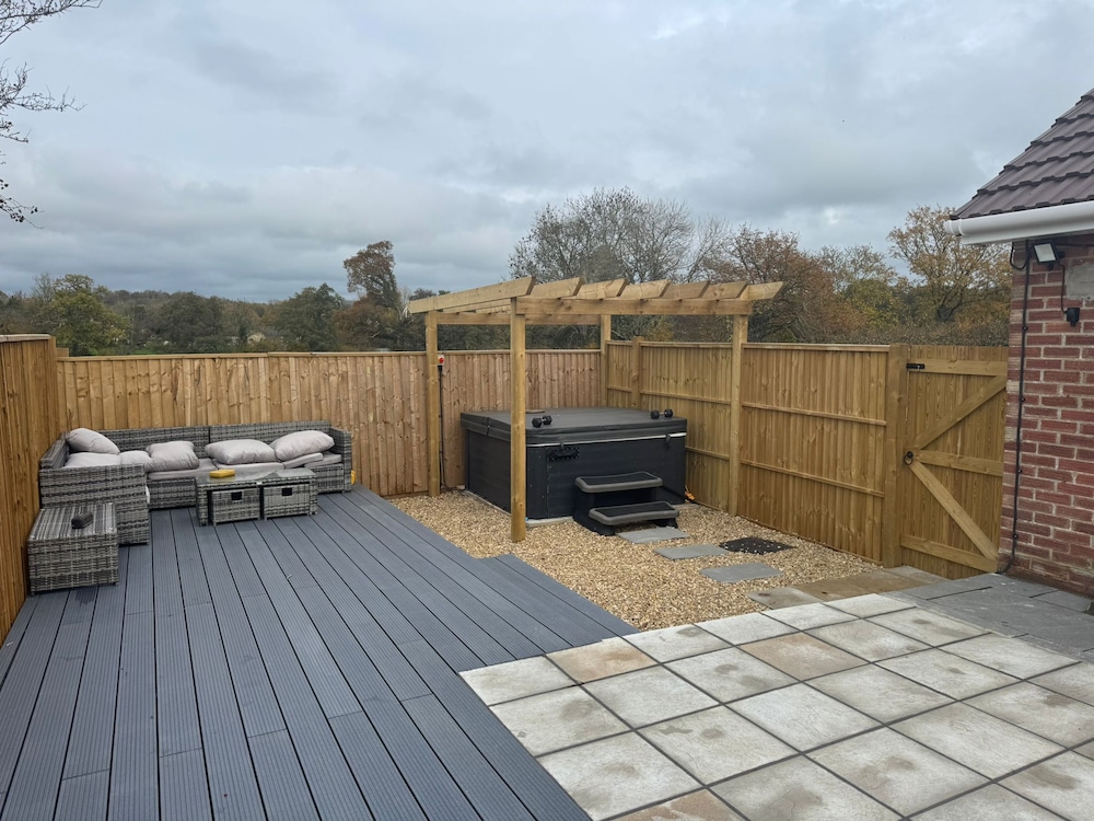 Charming Bungalow in Picturesque Silton Village