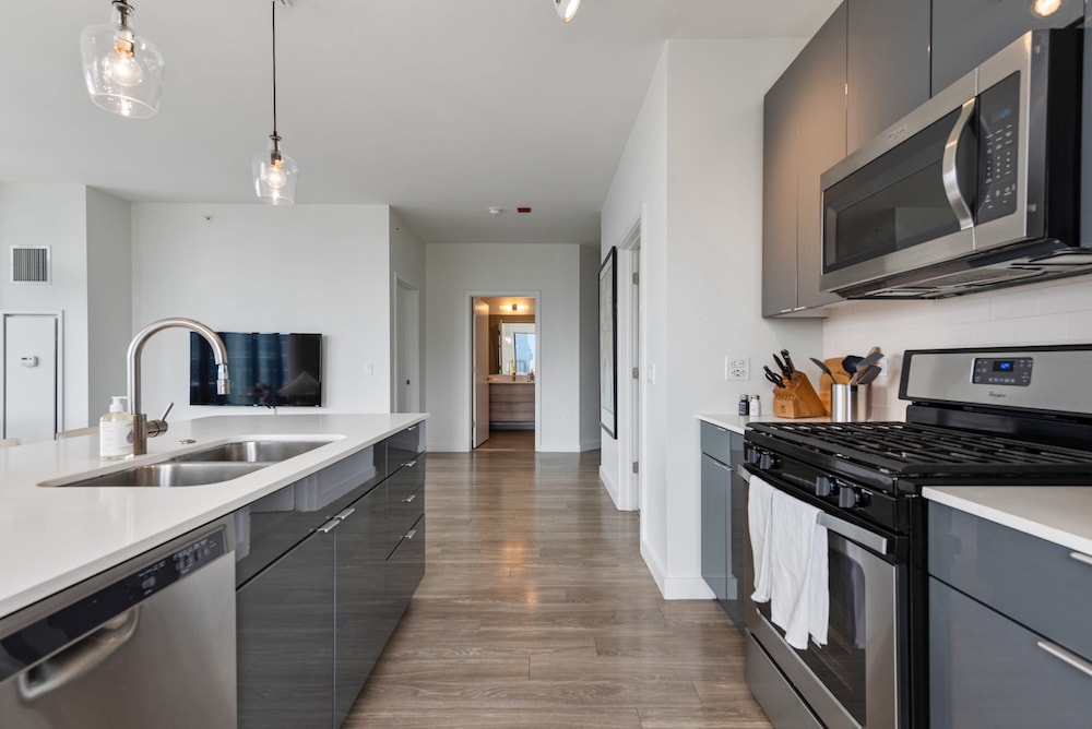 Group Hub 3 Designer 2BR Steps to Mag Mile