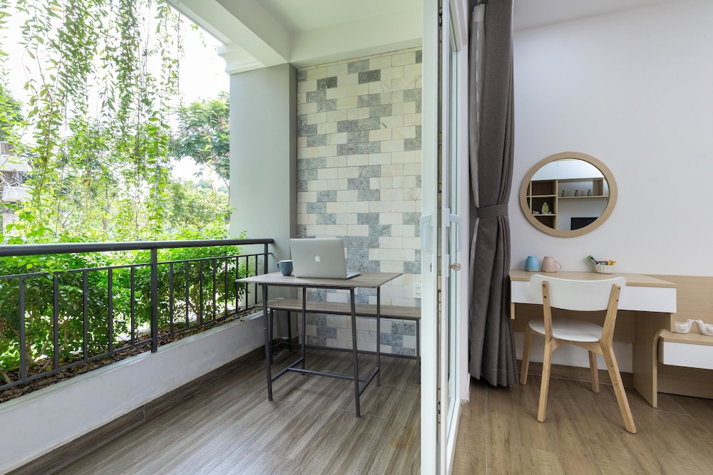 Cozrum Homes Yoga Corner