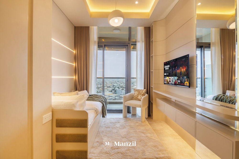 2BR Business Bay with top amenities