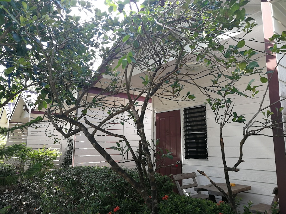 Kumkhumsriwangchai Amphawa