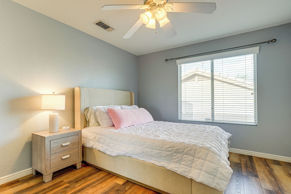 3 Mi to Granite Reef: Spacious Retreat w/ Pool