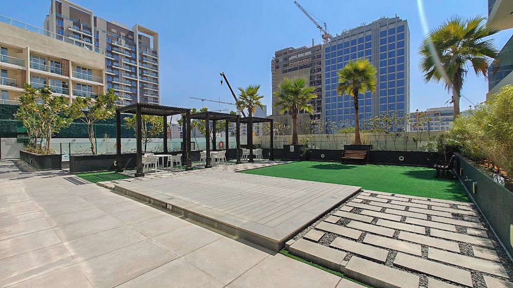 New Listing | Stylish Studio | Modern Comforts