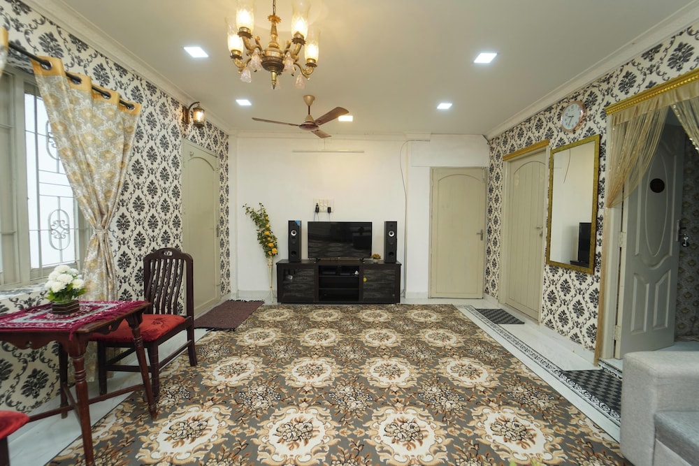 Blue Horizon Apartment 2bhk Nr Marina Beach