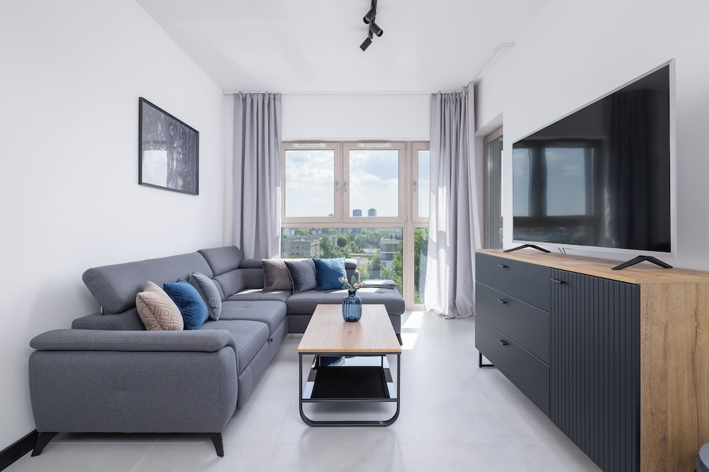 Elegant Apartment in Katowice by Renters
