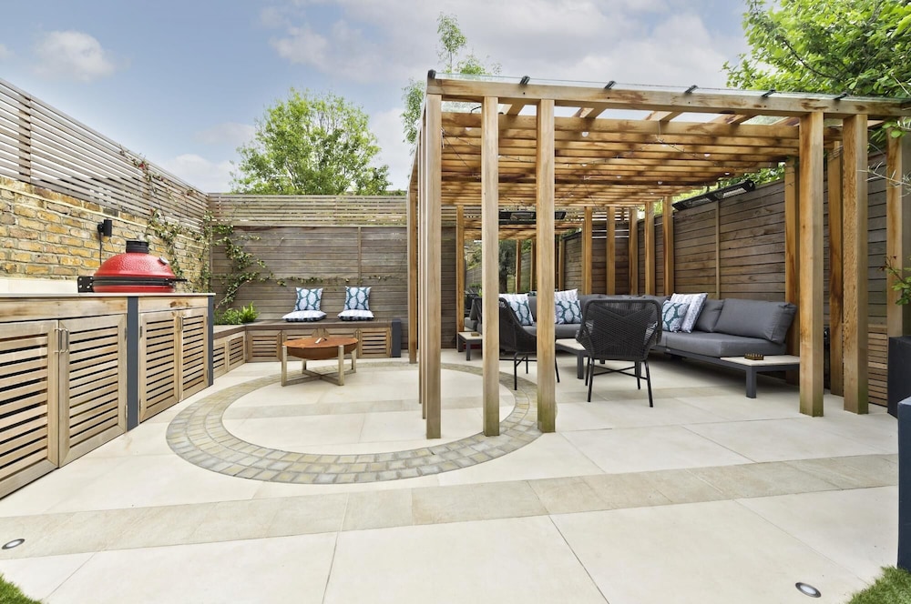 outdoor bbq area