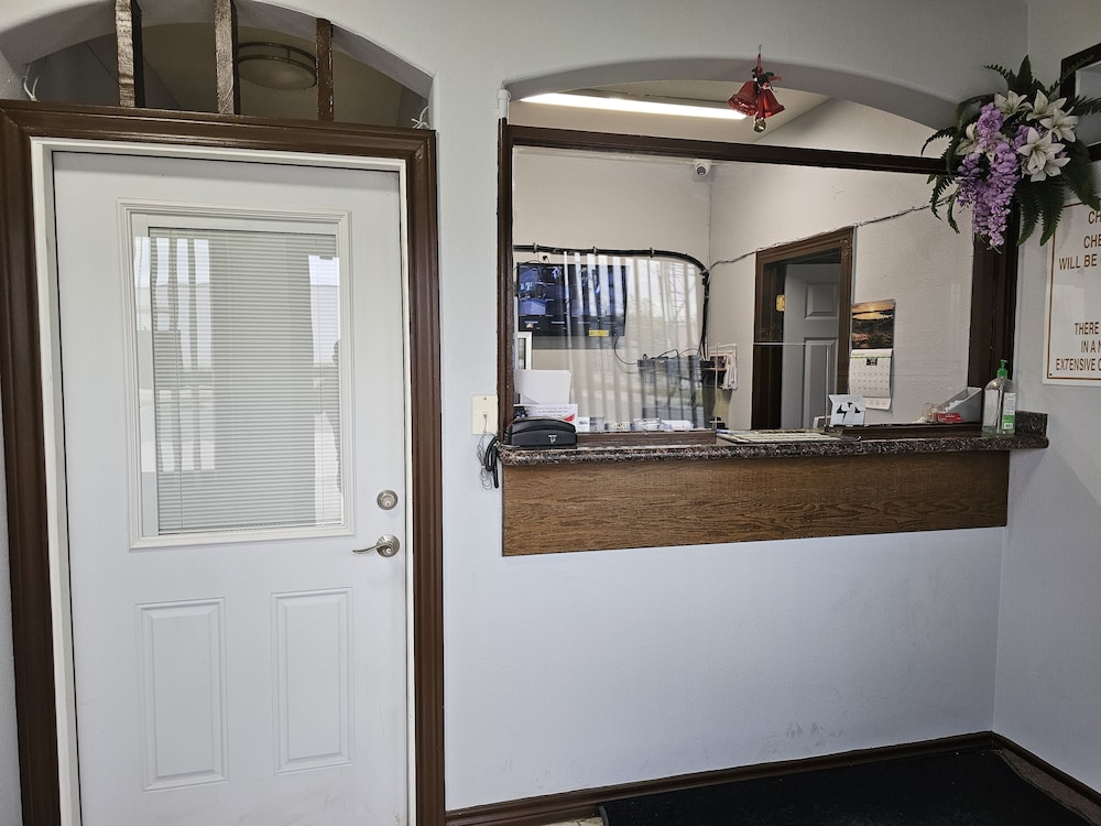 Carrizo Inn