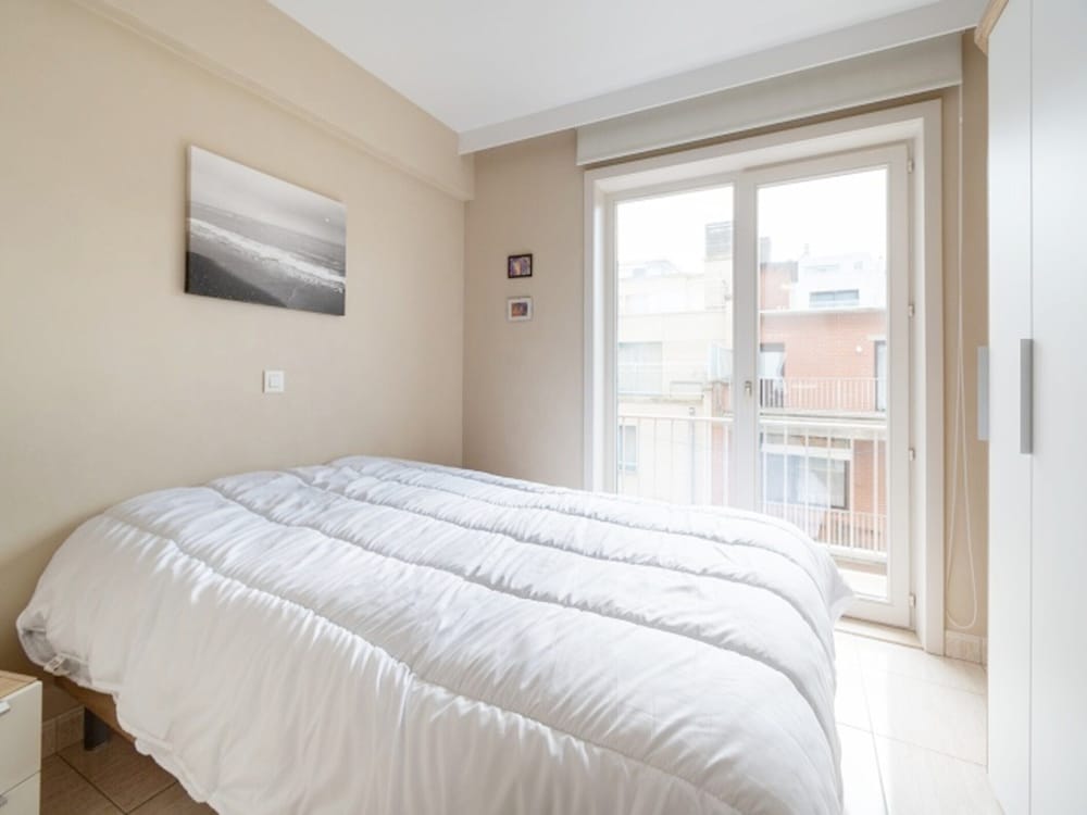 Apartment in Middelkerke With Sea Views