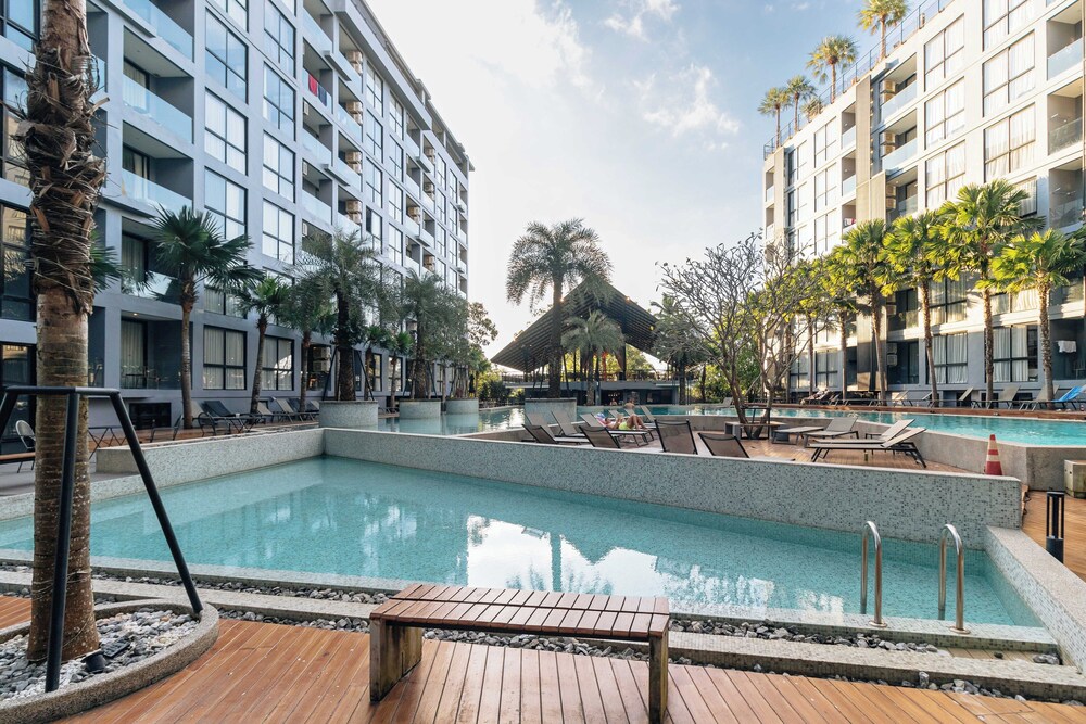 Condo with Full Facilities C255