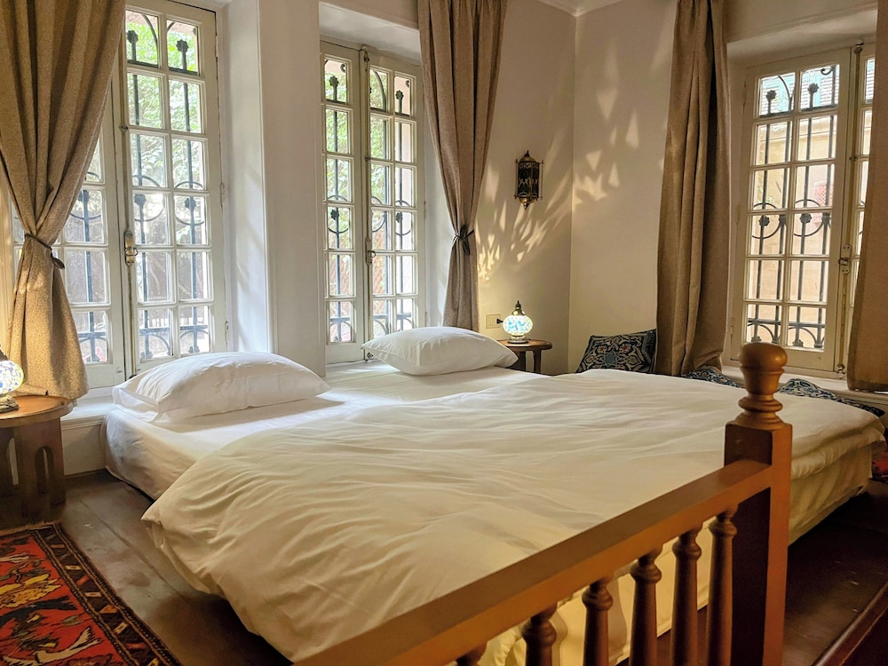 Layla Hostel