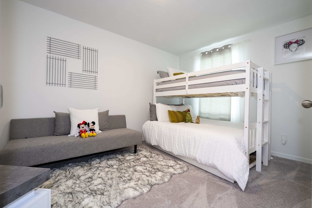Cozy 3Bd Close to Disney at Enclaves 983