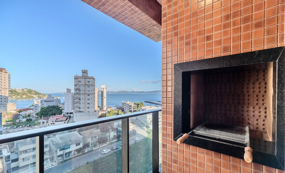 MHF II Apts Variados em Prédio com Vista para o Mar em Itapema