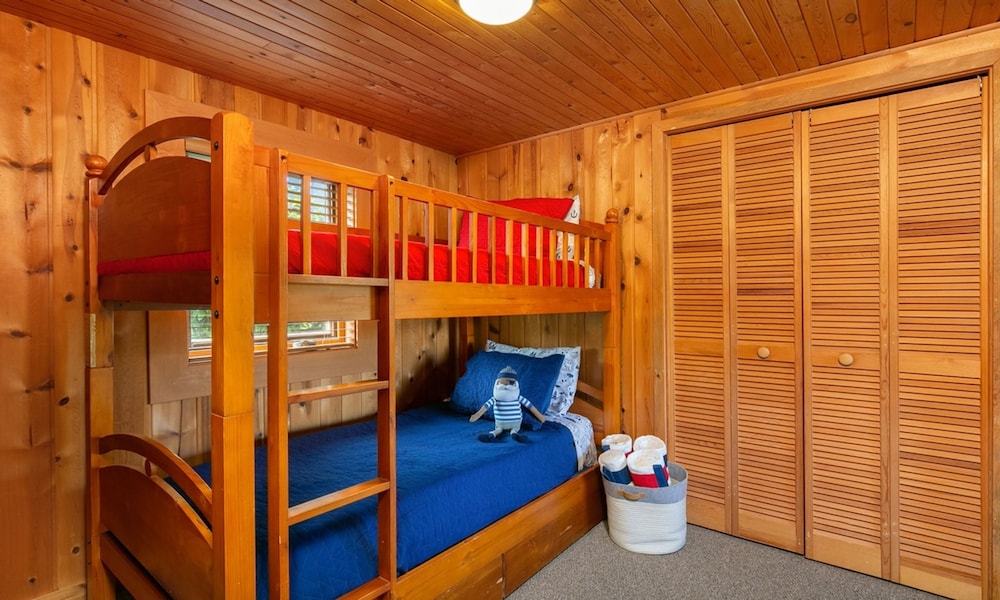 The Pilot House by Avantstay Stunning Home Right On Arch Cape Beach